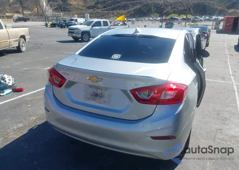 2017 Chevrolet Cruze Lt Auto from USA, damaged, VIN 1G1BE5SMXH7223827